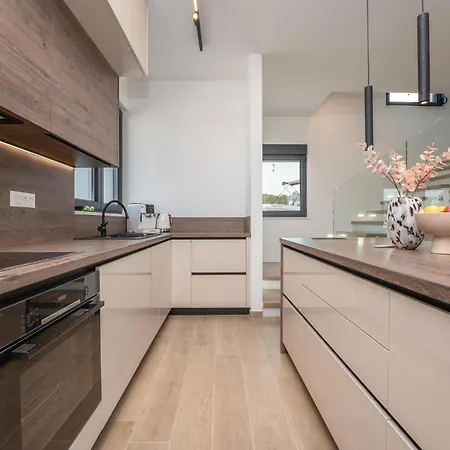 Cozy In With Sauna * Turanj