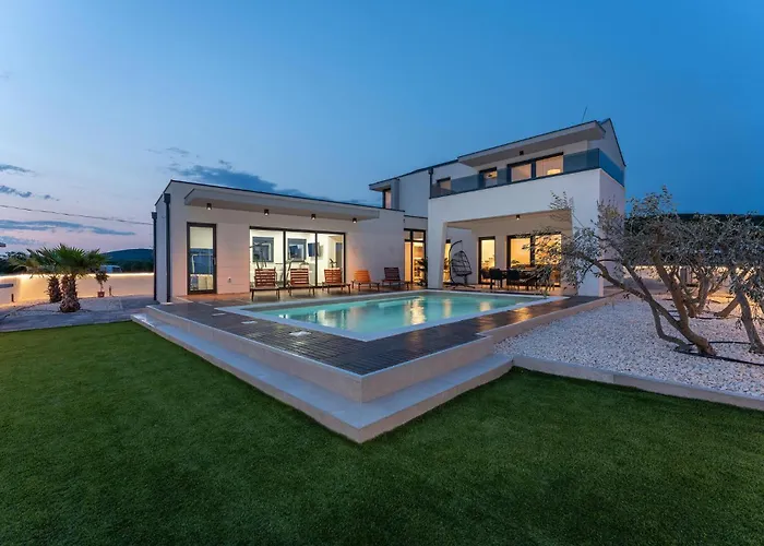 Cozy In With Sauna Vikendica