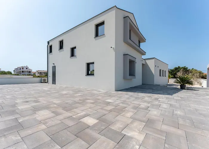 Cozy In With Sauna 투라니